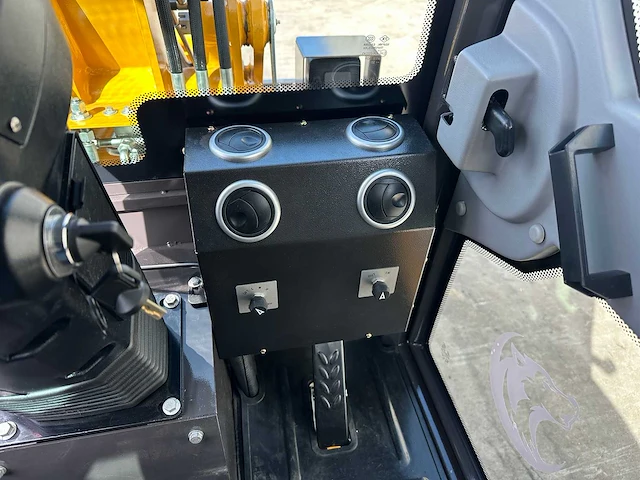 Wolf - 2026 - mini 780h - wiellader - afbeelding 29 van  43