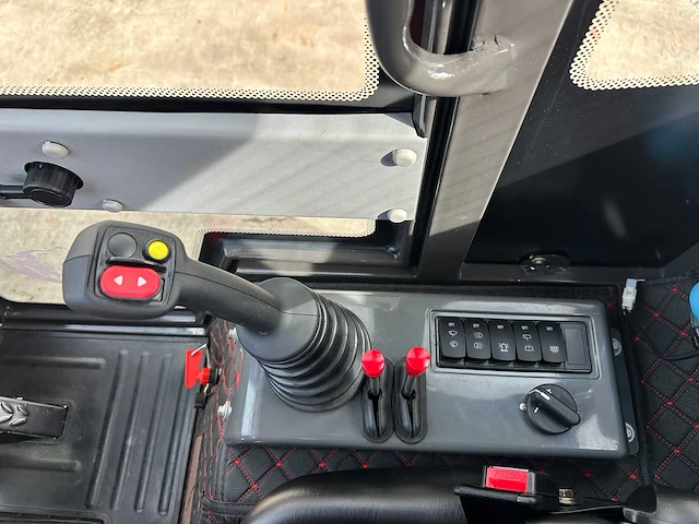 Wolf - 2026 - mini 780ht - wiellader - afbeelding 27 van  46