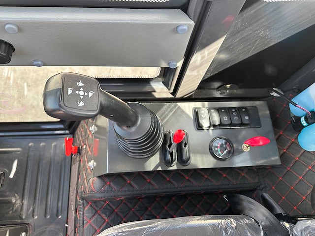 Wolf - 2026 - mini 780t - wiellader - afbeelding 28 van  46