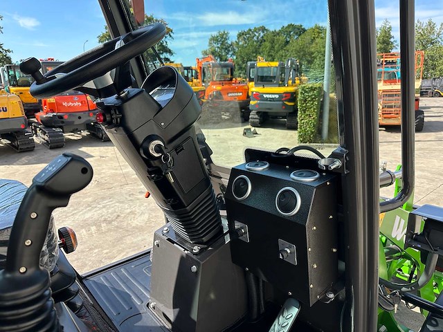 Wolf - 2026 - mini 780t - wiellader - afbeelding 30 van  46