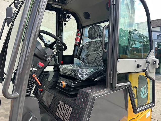 Wolf - 2026 - mini 780t - wiellader - afbeelding 30 van  54