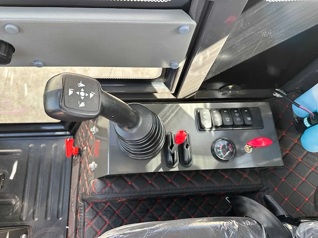 Wolf - 2026 - mini 780t - wiellader - afbeelding 28 van  46
