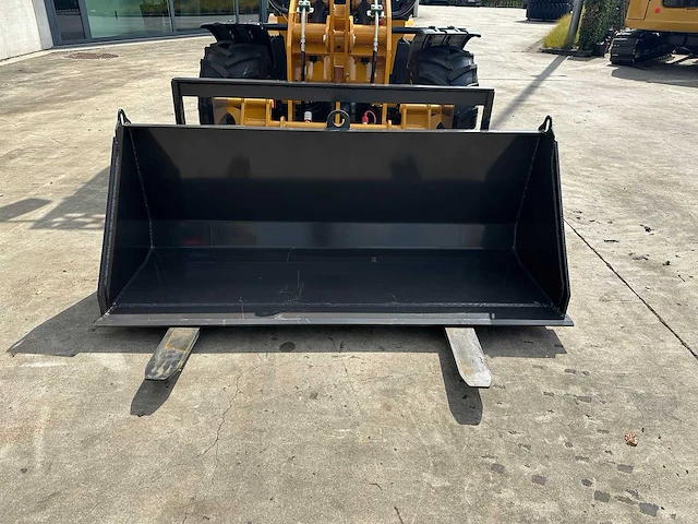 Wolf - 2026 - mini 780t - wiellader - afbeelding 3 van  56
