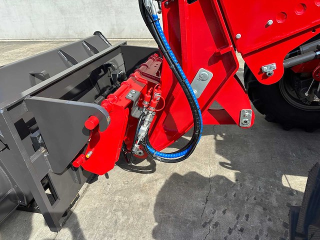 Wolf - 2026 - wl825t - shovel - afbeelding 9 van  48