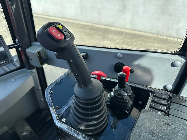 Wolf - 2026 - wl825t - shovel - afbeelding 31 van  48