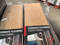 Woodpro 4003 nature traditional pak laminaatvloer 8mm, 2,22 m2 (16x) - afbeelding 5 van  6