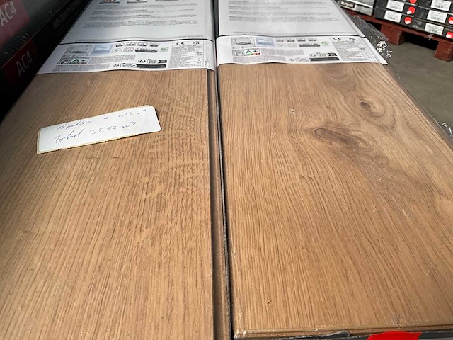 Woodpro 4003 nature traditional pak laminaatvloer 8mm, 2,22 m2 (16x) - afbeelding 3 van  3