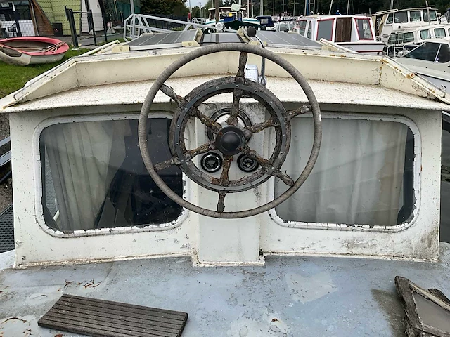 Woonboot motorjacht motor fordson major diesel - afbeelding 2 van  24