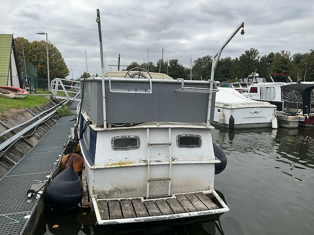 Woonboot motorjacht motor fordson major diesel - afbeelding 18 van  24
