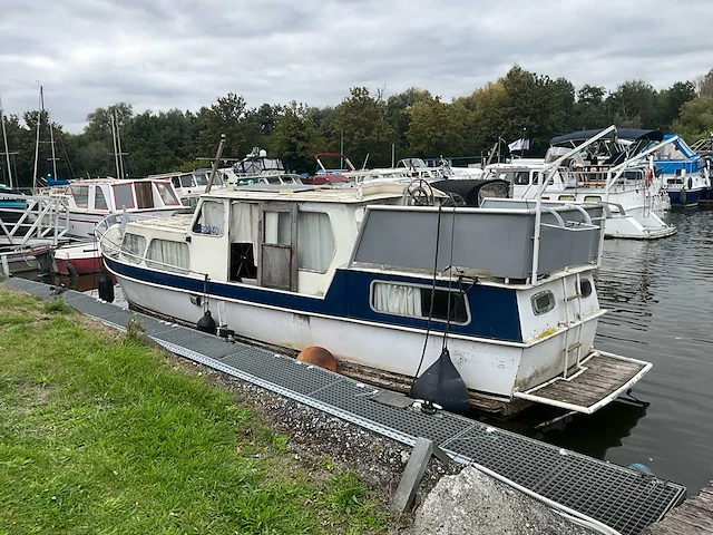 Woonboot motorjacht motor fordson major diesel - afbeelding 12 van  24