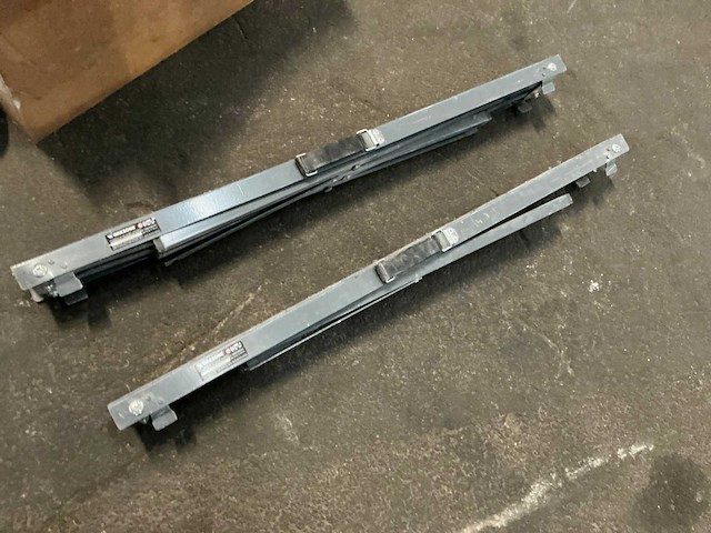 Workzone oppplooibare metalen schraag (2x) - afbeelding 2 van  3