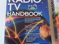 World radio. 2 stuks - afbeelding 3 van  5