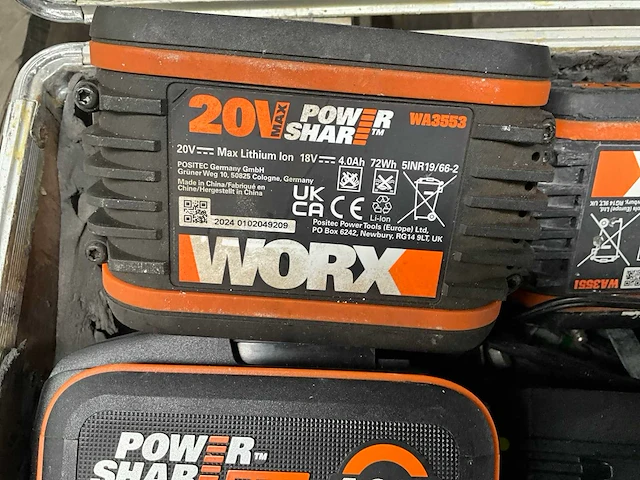 Worx wx370 accu-boormachine met 5 diverse batterijen - afbeelding 3 van  6