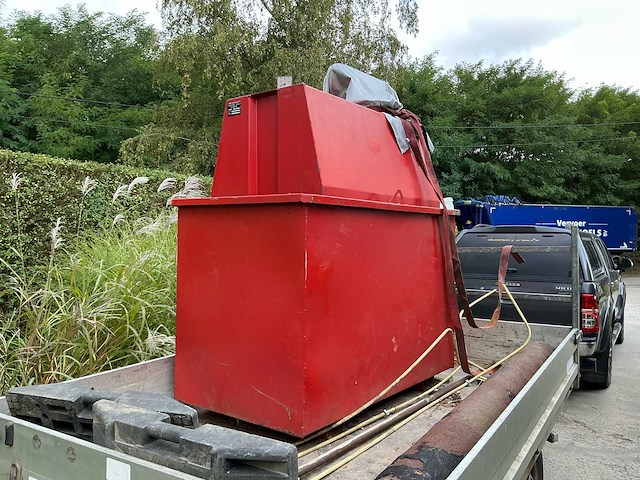 Wouters 1,2 kubieke meter rode diesel tank - afbeelding 1 van  7