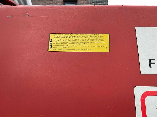 Wouters 1,2 kubieke meter rode diesel tank - afbeelding 7 van  7