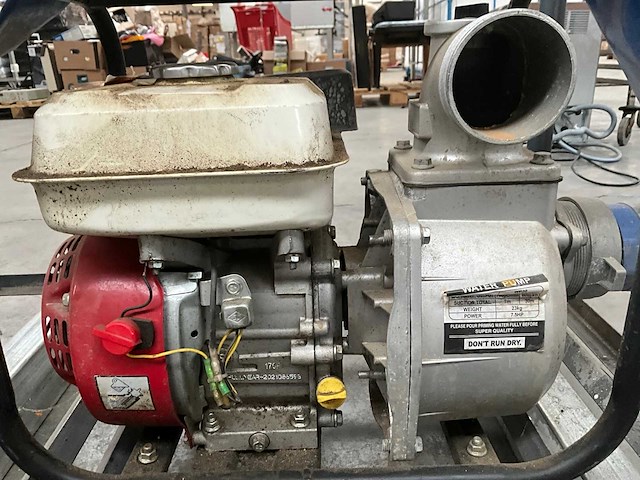 Wp30 waterpomp - afbeelding 1 van  5