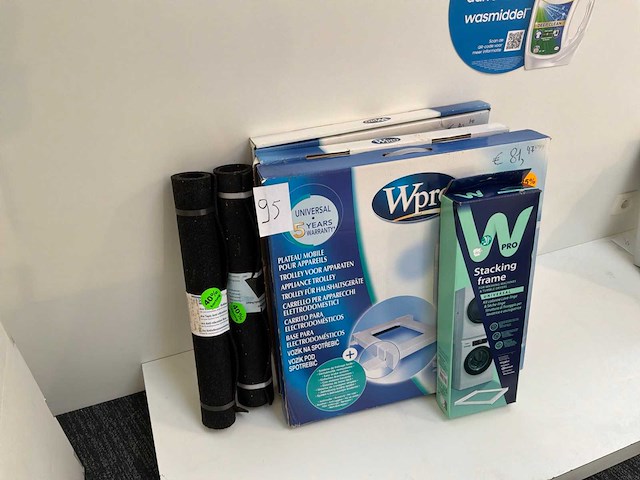 Wpro diverse trolleys voor apparaten - afbeelding 1 van  1