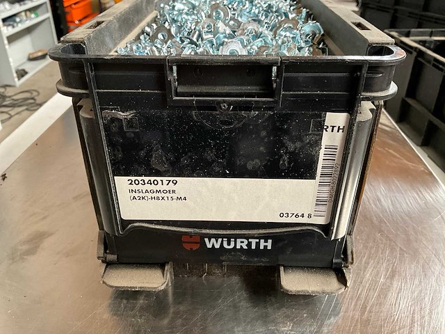 Würth 10.00kg inslagmoer h8x15 m4 in stapelbare bak - afbeelding 2 van  5