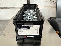 Würth 10.04 kg schroef zeskantkop met voldraad m8x35 in stapelbare bak - afbeelding 1 van  4