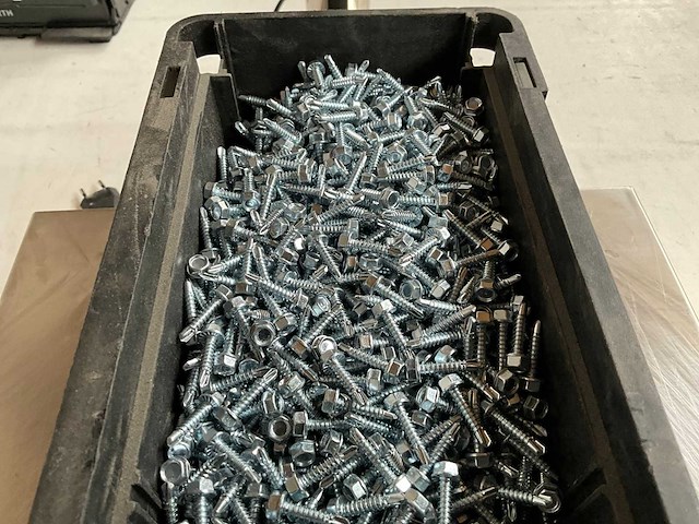 Würth 10.08kg assorti schroeven in stapelbare bak - afbeelding 2 van  7