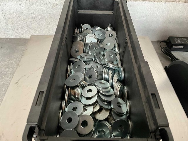 Würth 10.12 kg ring grote buitendiameter d10,5 in stapelbare bak - afbeelding 3 van  4