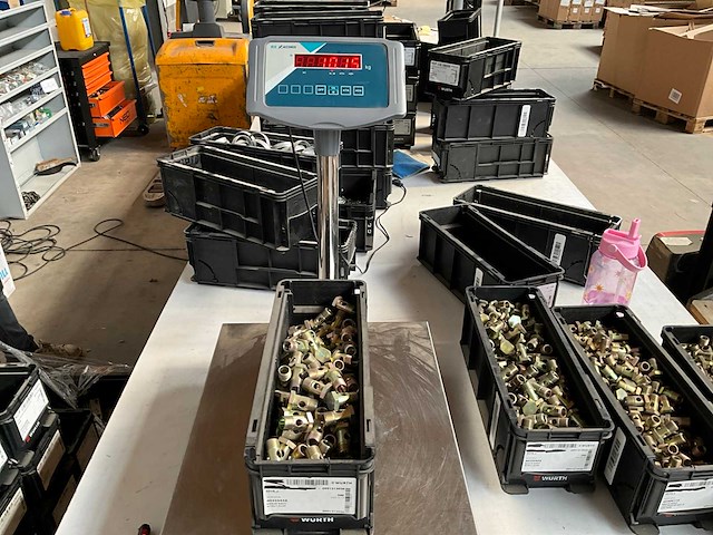 Würth 10.15kg banjo bout m18x1,5x32 in stapelbare bak - afbeelding 4 van  6