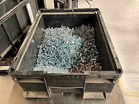Würth 10.25kg assorti schroeven in stapelbare bak - afbeelding 1 van  7