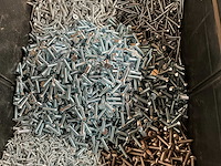 Würth 10.25kg assorti schroeven in stapelbare bak - afbeelding 4 van  7