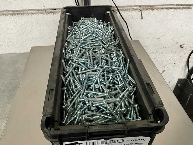 Würth 10.46 kg plaatschroef cilinderkop 4,2 x 38 in stapelbare bak - afbeelding 3 van  5