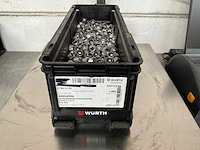 Würth 10.48 kg zelfborgende zeskant moer m10 in stapelbare bak - afbeelding 1 van  4