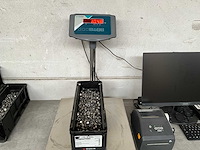 Würth 10.48 kg zelfborgende zeskant moer m10 in stapelbare bak - afbeelding 2 van  4