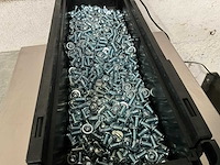 Würth 10.52 kg lage bolkopschroef met flens m6 x 12 in stapelbare bak - afbeelding 3 van  5