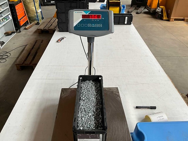 Würth 10.60kg spaanplaatschroef verzonken kop 4,5x25/15 in stapelbare bak - afbeelding 3 van  3