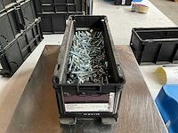 Würth 10.61kg bzk bout m6x40 in stapelbare bak - afbeelding 1 van  6