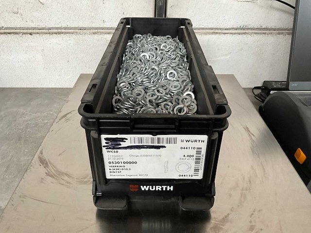 Würth 10.77 kg veerring d 10,2 in stapelbare bak - afbeelding 1 van  5