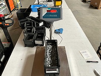 Würth 10.83kg flensbout met vertanding m8x12 in stapelbare bak - afbeelding 4 van  6