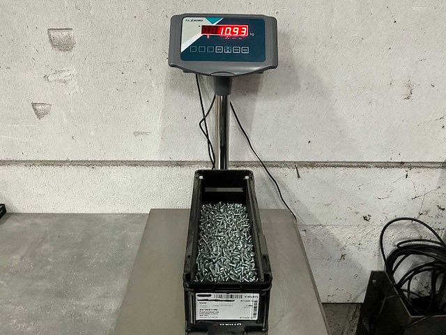 Würth 10.93 kg plaatschroef lbk 5,5 x 16 in stapelbare bak - afbeelding 2 van  5