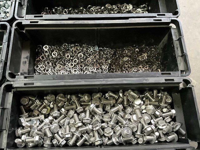 Würth 110.5 kg assorti diverse bevestigingsmaterialen in stapelbare bak - afbeelding 15 van  15