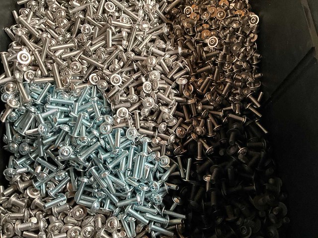 Würth 11.07kg assorti bevestigingsmaterialen in stapelbare bak - afbeelding 4 van  9