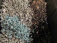 Würth 11.07kg assorti bevestigingsmaterialen in stapelbare bak - afbeelding 4 van  9