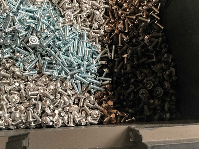 Würth 11.07kg assorti bevestigingsmaterialen in stapelbare bak - afbeelding 5 van  9