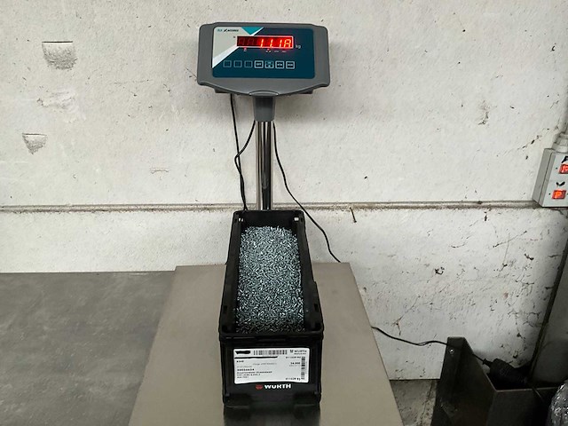 Würth 11.18 kg plaatschroef cilinderkop 2,9 x 9,5 in stapelbare bak - afbeelding 2 van  5