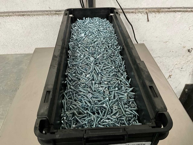 Würth 11.19 kg verzonken plaatschroef 3,5 x 19 in stapelbare bak - afbeelding 3 van  5