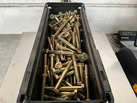 Würth 11.25 kg zeskantbout m10x1,25x80 in stapelbare bak - afbeelding 3 van  4