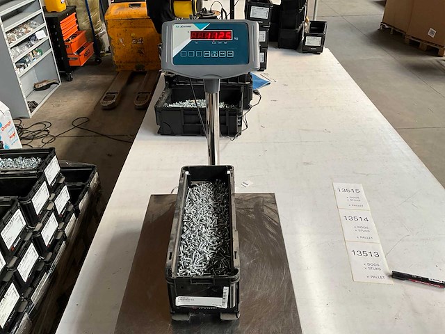 Würth 11.25kg plaatschroef 5 x 20 in stapelbare bak - afbeelding 4 van  6