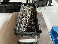 Würth 11.38kg schroef verzonken kop m6x20 in stapelbare bak - afbeelding 1 van  6