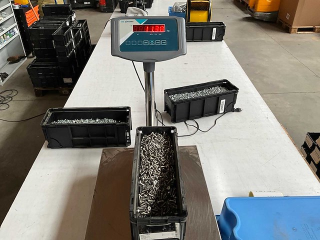 Würth 11.38kg schroef verzonken kop m6x20 in stapelbare bak - afbeelding 4 van  6