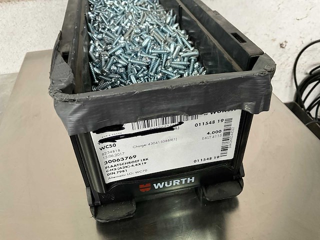 Würth 11.46 kg plaatschroef lbk 4,8 x 19 in stapelbare bak - afbeelding 4 van  4