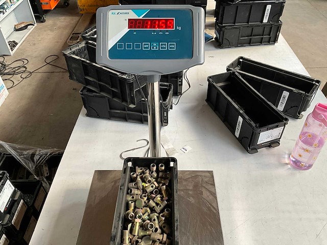 Würth 11.58kg banjo bout m16x1,5 in stapelbare bak - afbeelding 2 van  6