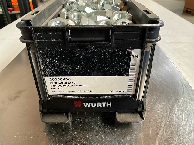 Würth 11.58kg zeskantmoer laag m20x1,5 in stapelbare bak - afbeelding 1 van  4